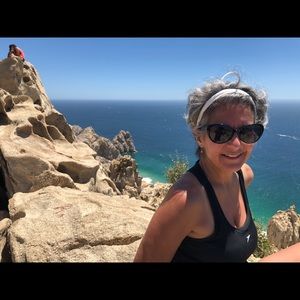 Meet your Posher, Layla